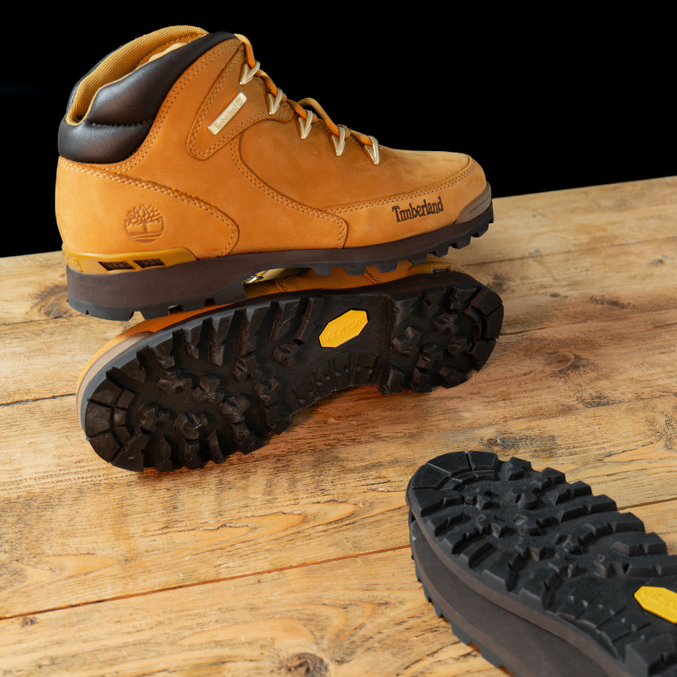 Wanderschuhe Sohlenersatz mit Zwischensohle